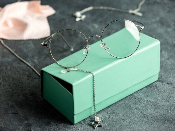Maleta Porta Óculos: Proteção e Estilo para sua Coleção de Óculos